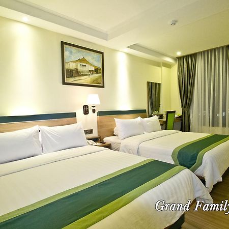 Green Batara Hotel Bandung Exterior photo