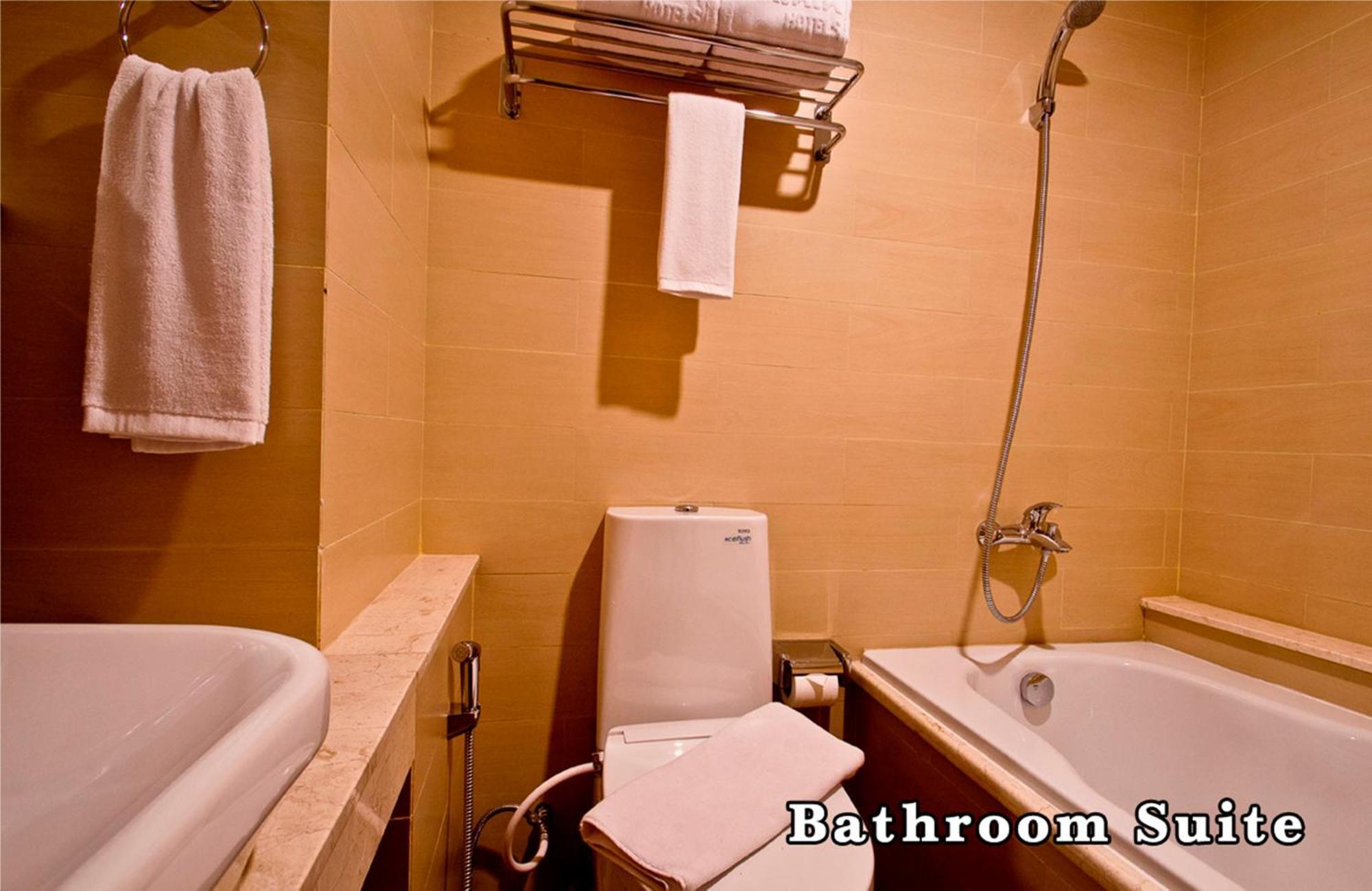 Green Batara Hotel Bandung Room photo