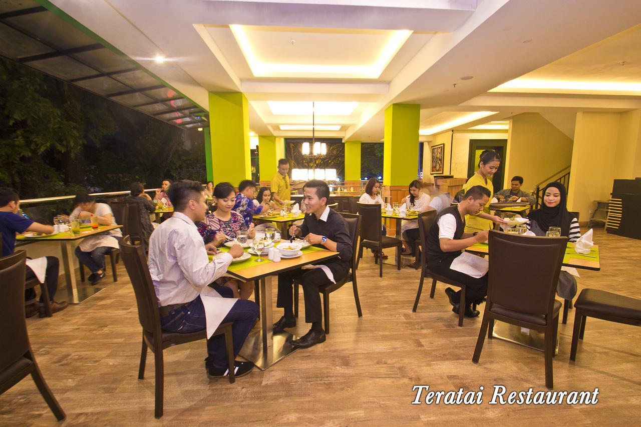 Green Batara Hotel Bandung Exterior photo