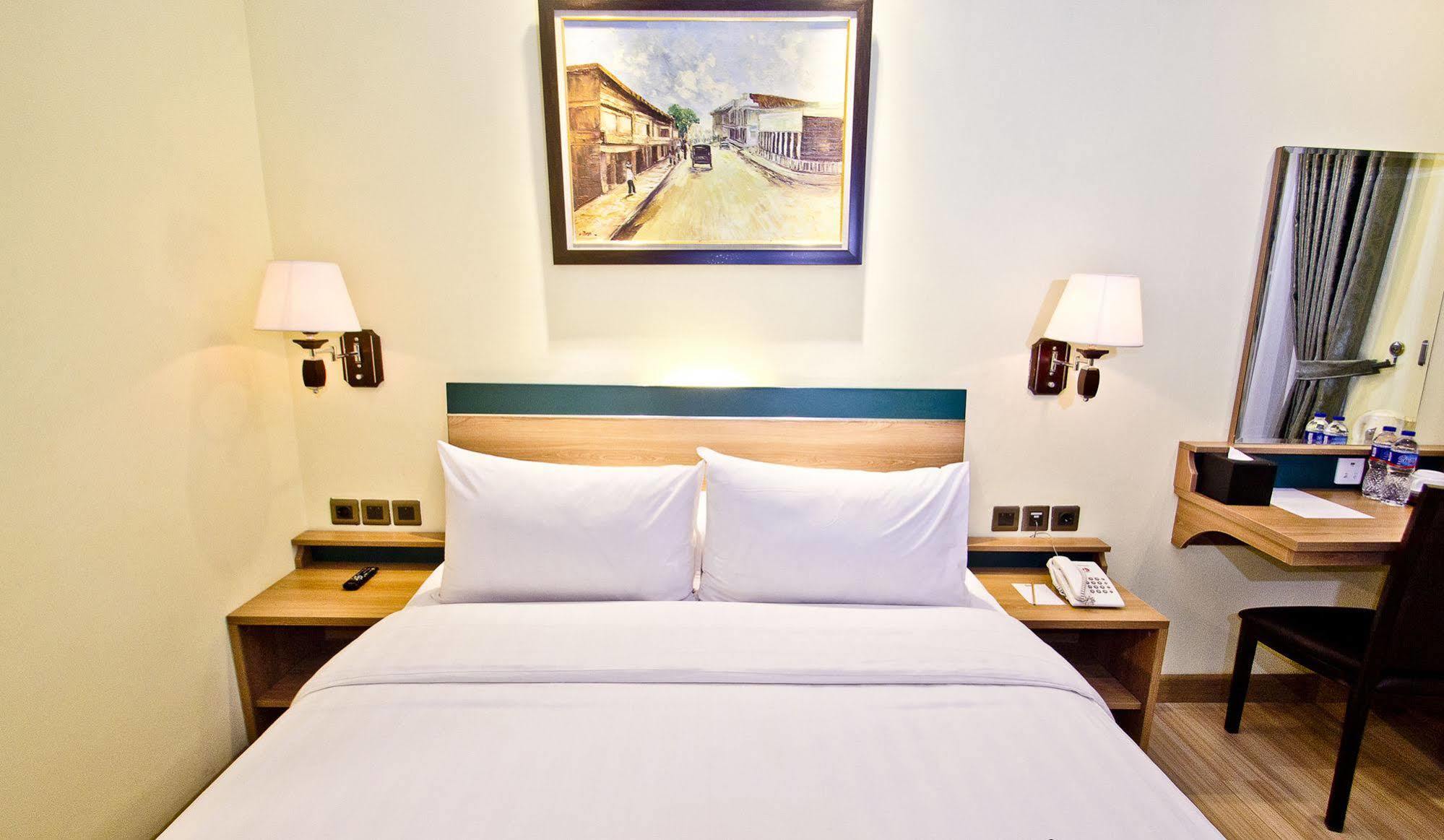 Green Batara Hotel Bandung Exterior photo